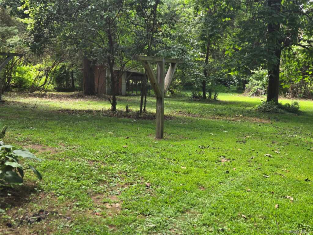 319 Sepasco Lake Road, Rhinebeck, NY 12572 - Photo 25 of 34