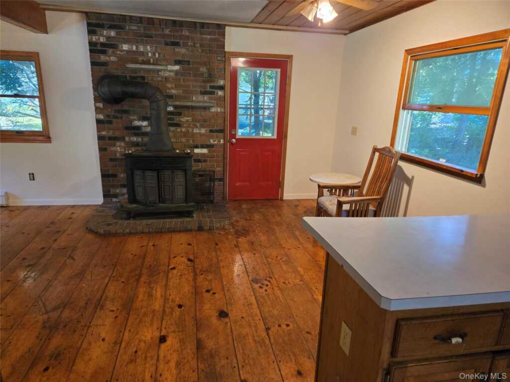 319 Sepasco Lake Road, Rhinebeck, NY 12572 - Photo 8 of 34