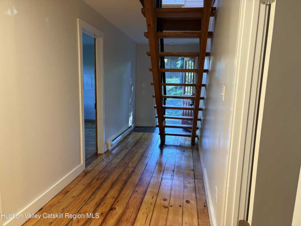 21 Jackson Hill Road, Saugerties, NY 12477 - Photo 12 of 15