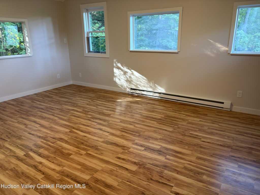 21 Jackson Hill Road, Saugerties, NY 12477 - Photo 6 of 15