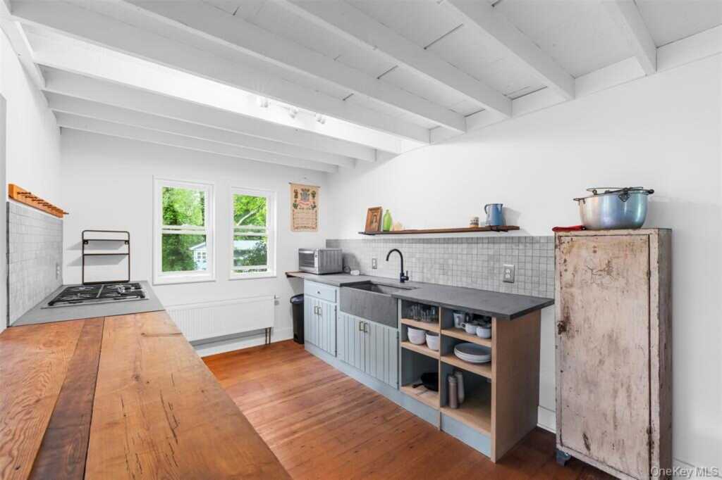 27 Amato Lane, New Paltz, NY 12528 - Photo 8 of 25