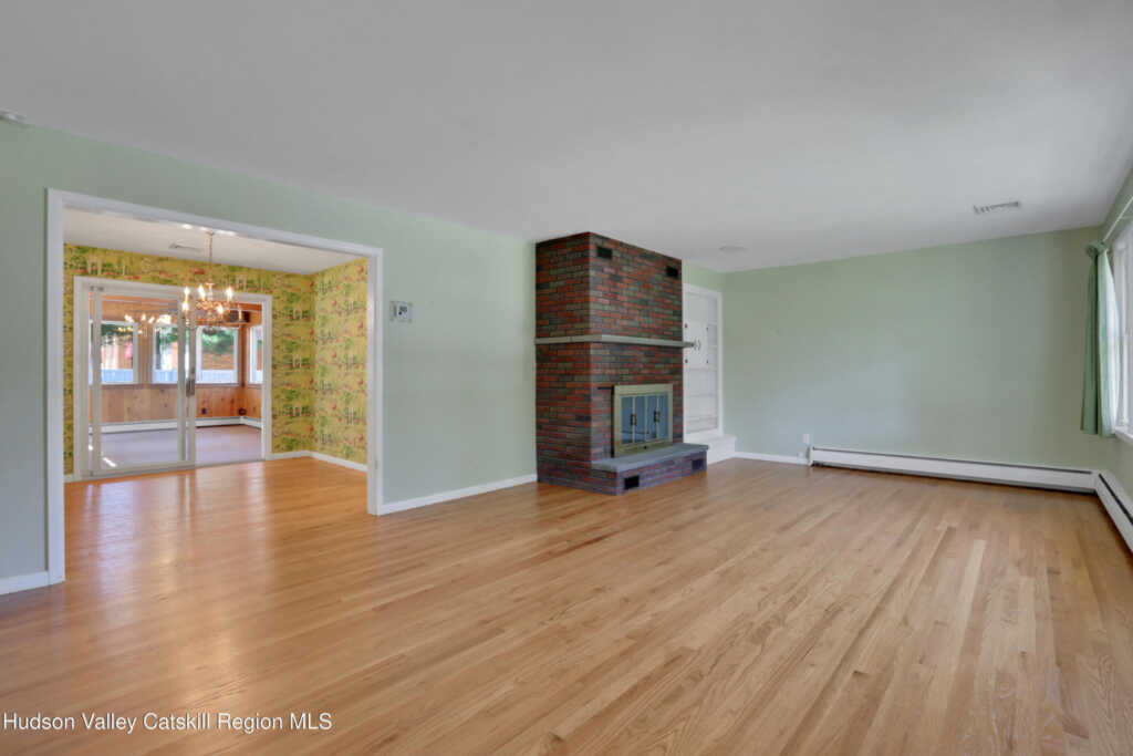 1041 Pine Place, Kingston, NY 12401 - Photo 6 of 27
