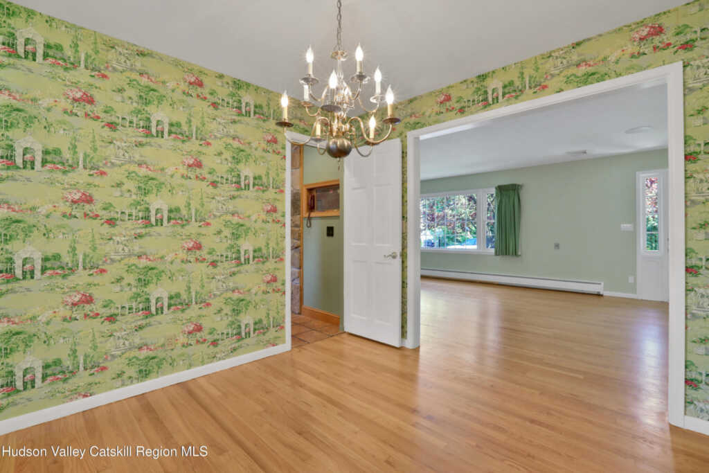 1041 Pine Place, Kingston, NY 12401 - Photo 7 of 27