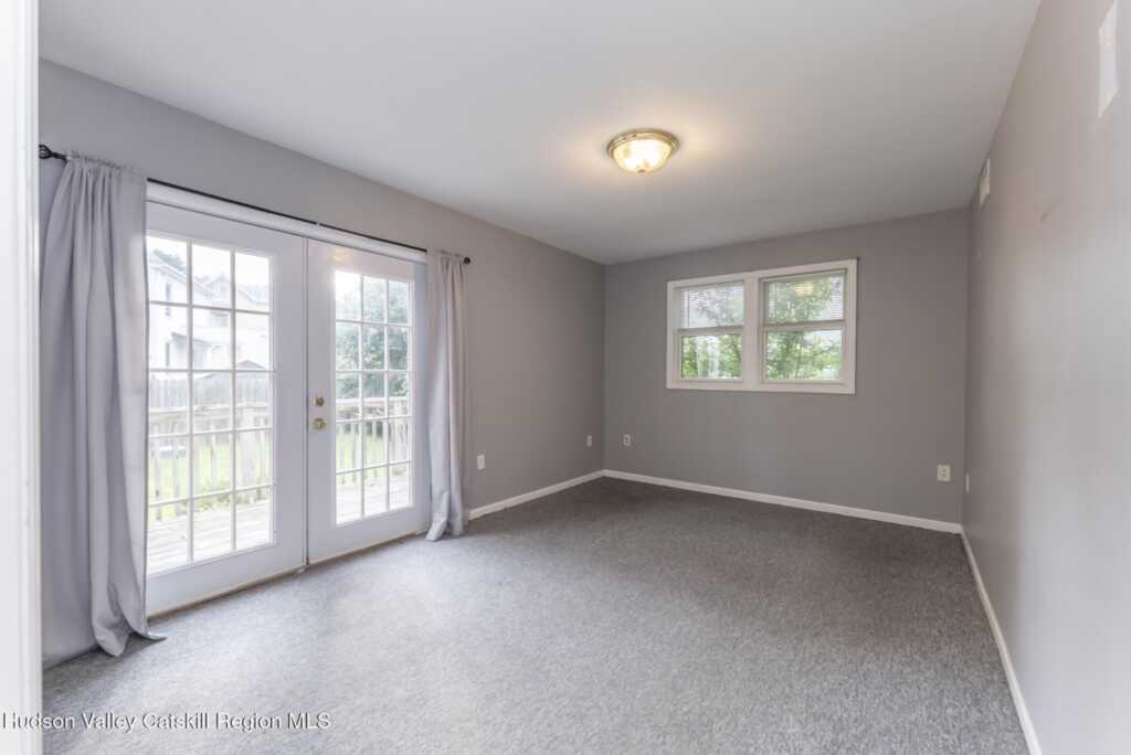 196 Foxhall Avenue, Kingston, NY 12401 - Photo 19 of 41