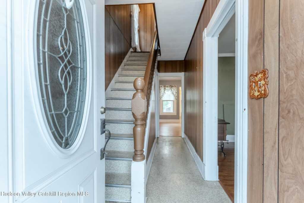 196 Foxhall Avenue, Kingston, NY 12401 - Photo 2 of 41