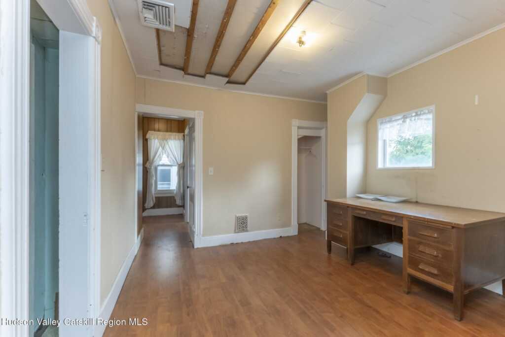 196 Foxhall Avenue, Kingston, NY 12401 - Photo 26 of 41