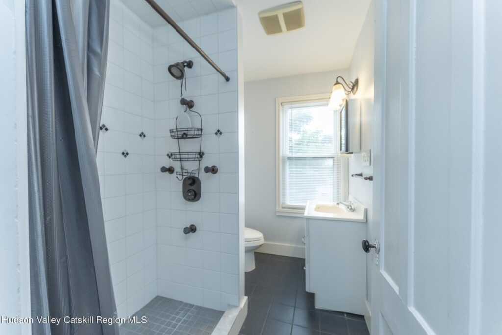 196 Foxhall Avenue, Kingston, NY 12401 - Photo 33 of 41