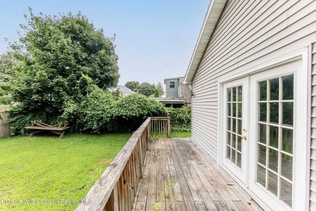 196 Foxhall Avenue, Kingston, NY 12401 - Photo 38 of 41
