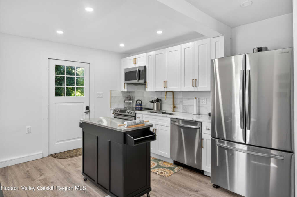 293 Main Street, Unit #2, Rosendale, NY 12472 - Photo 7 of 23