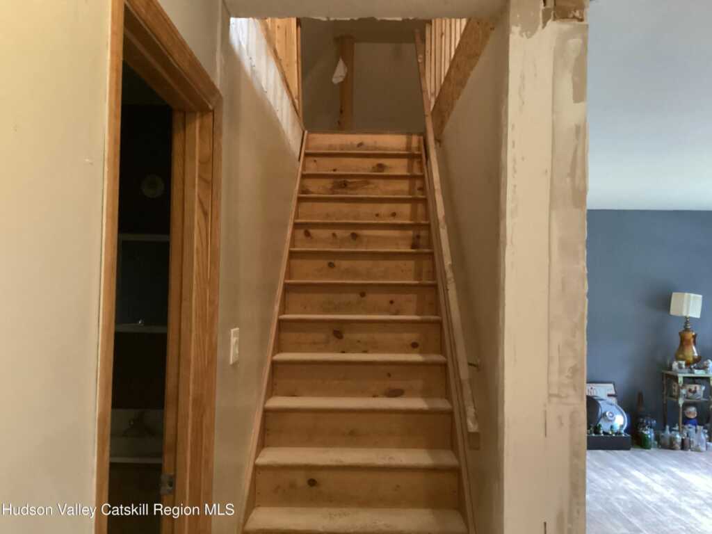 83 Buffalo Road, Saugerties, NY 12477 - Photo 10 of 38