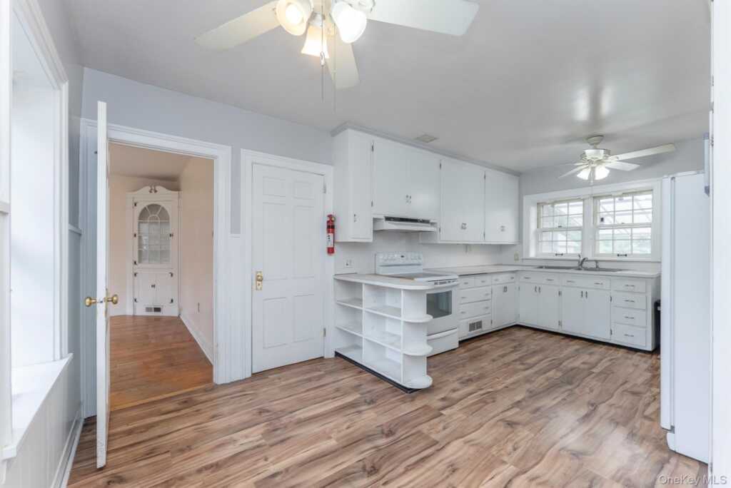 12 Zandhoek Road, Hurley, NY 12443 - Photo 22 of 50