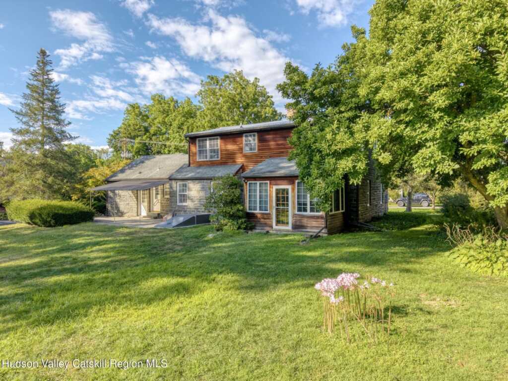 12 Zandhoek Road, Hurley, NY 12443 - Photo 3 of 47