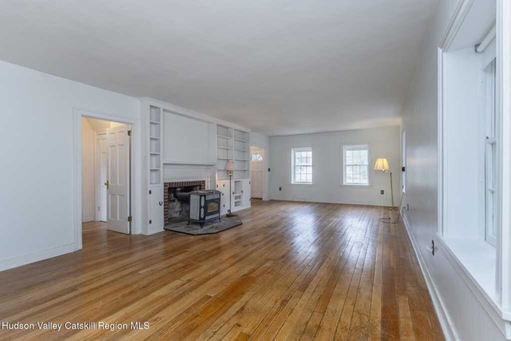 12 Zandhoek Road, Hurley, NY 12443 - Photo 9 of 47