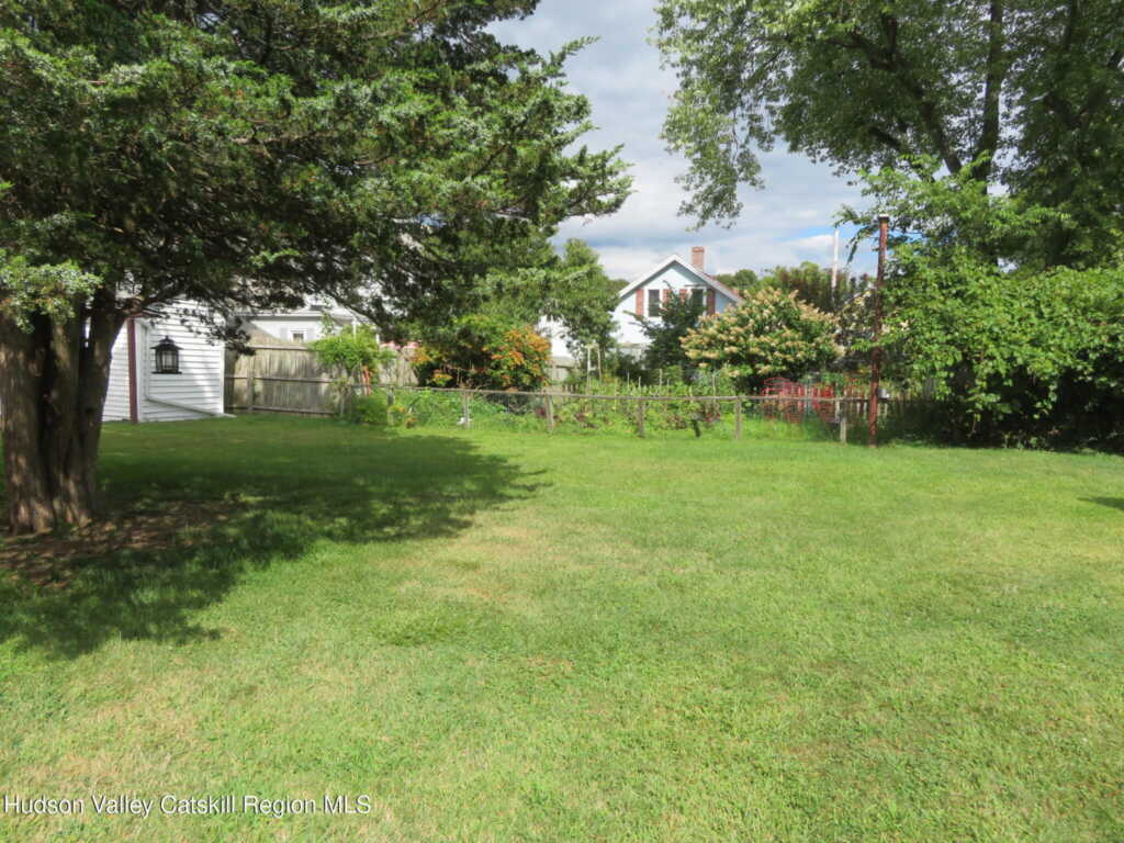 52 Hanratty Street, Kingston, NY 12401 - Photo 2 of 42