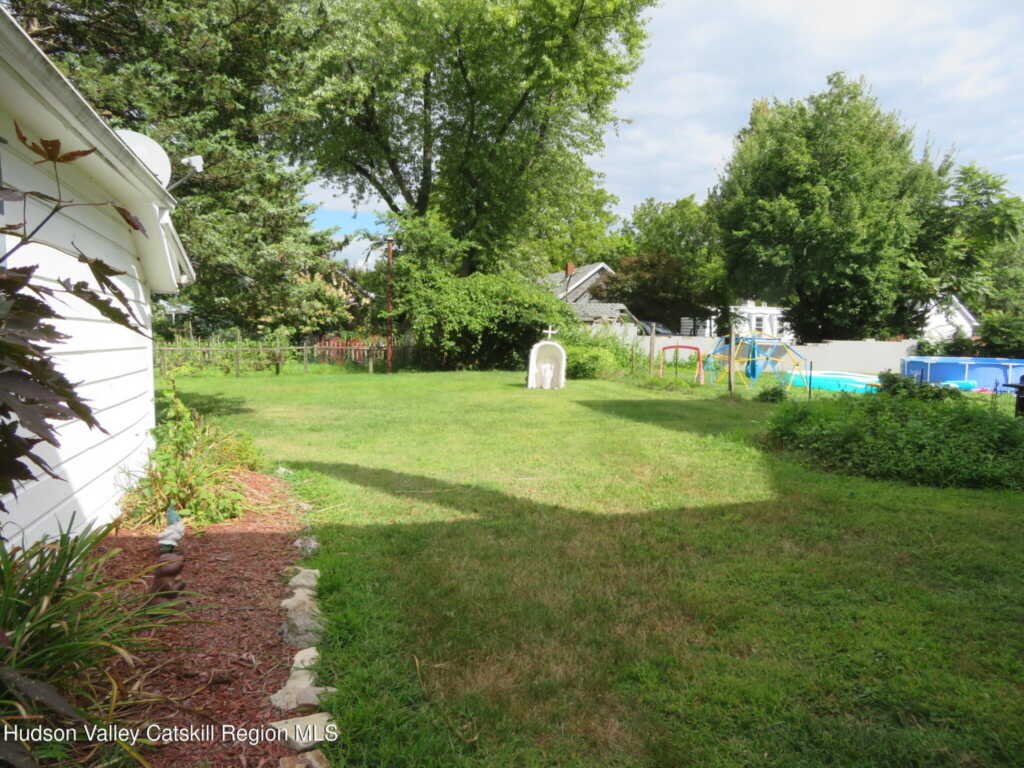 52 Hanratty Street, Kingston, NY 12401 - Photo 3 of 42