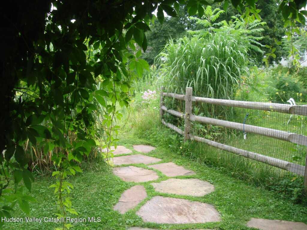 4 Churchland Road, Saugerties, NY 12477 - Photo 17 of 46