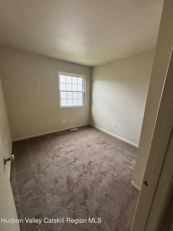201 Briarwood Court, New Paltz, NY 12561 - Photo 5 of 9