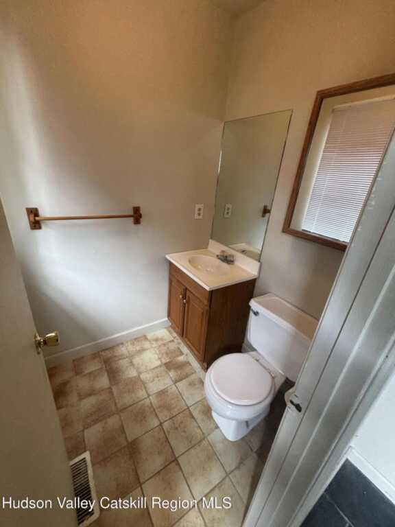 201 Briarwood Court, New Paltz, NY 12561 - Photo 6 of 9