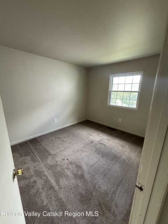 201 Briarwood Court, New Paltz, NY 12561 - Photo 7 of 9