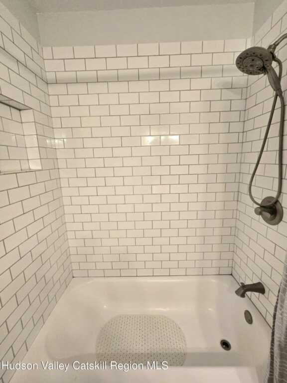 610 Oakwood Drive, Kingston, NY 12401 - Photo 11 of 28