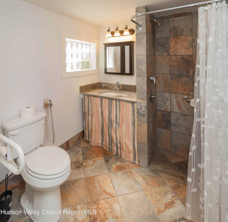 513 Roberts Court, Hurley, NY 12443 - Photo 38 of 50