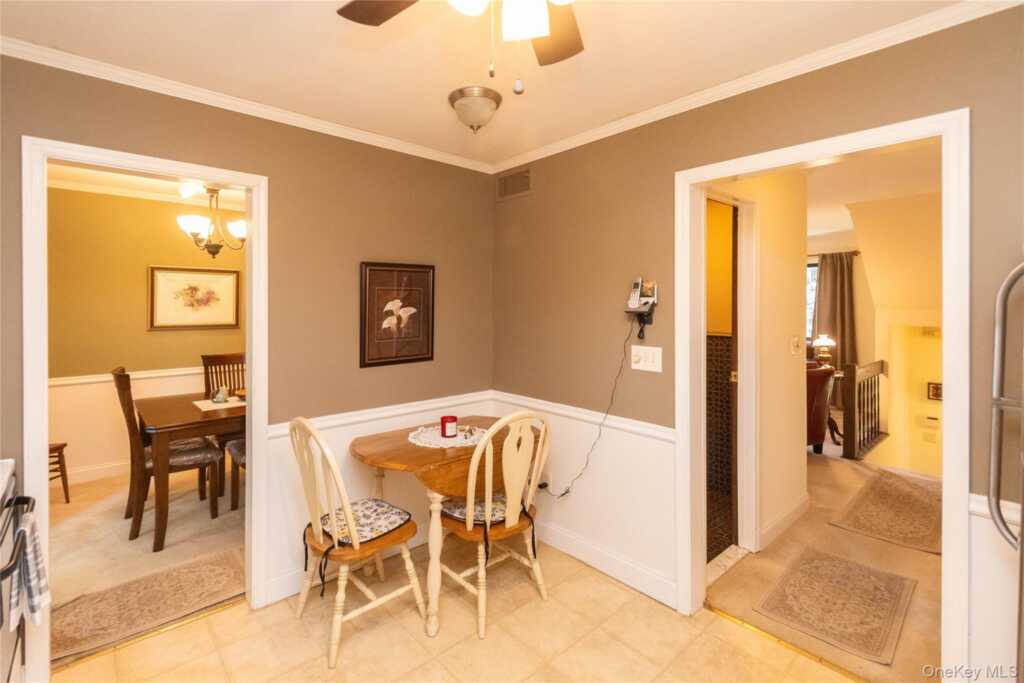 258 Village Court, Kingston, NY 12401 - Photo 14 of 41
