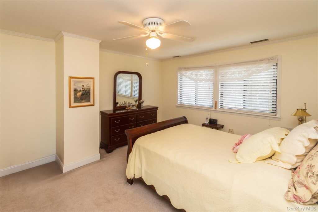 258 Village Court, Kingston, NY 12401 - Photo 21 of 41