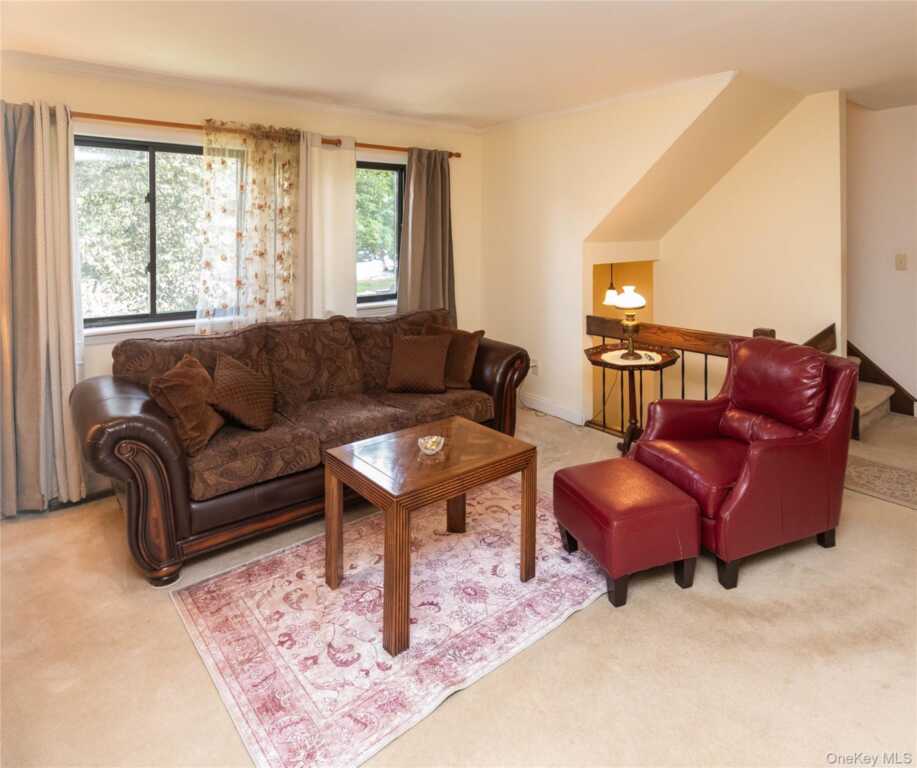 258 Village Court, Kingston, NY 12401 - Photo 4 of 41