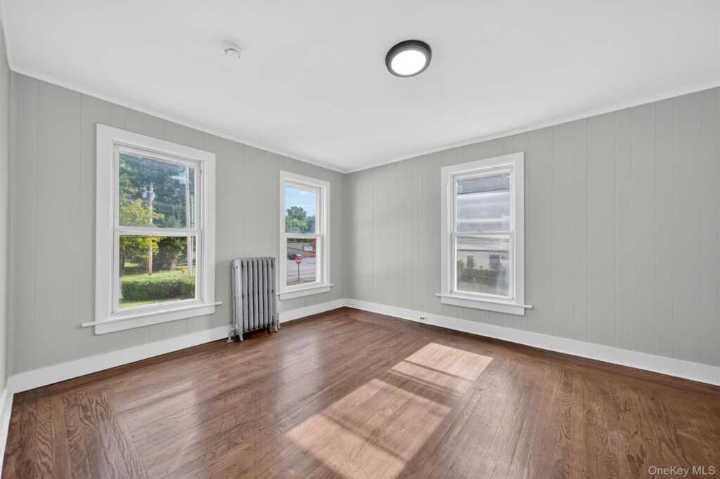 345 Lucas Avenue, Kingston, NY 12401 - Photo 31 of 41