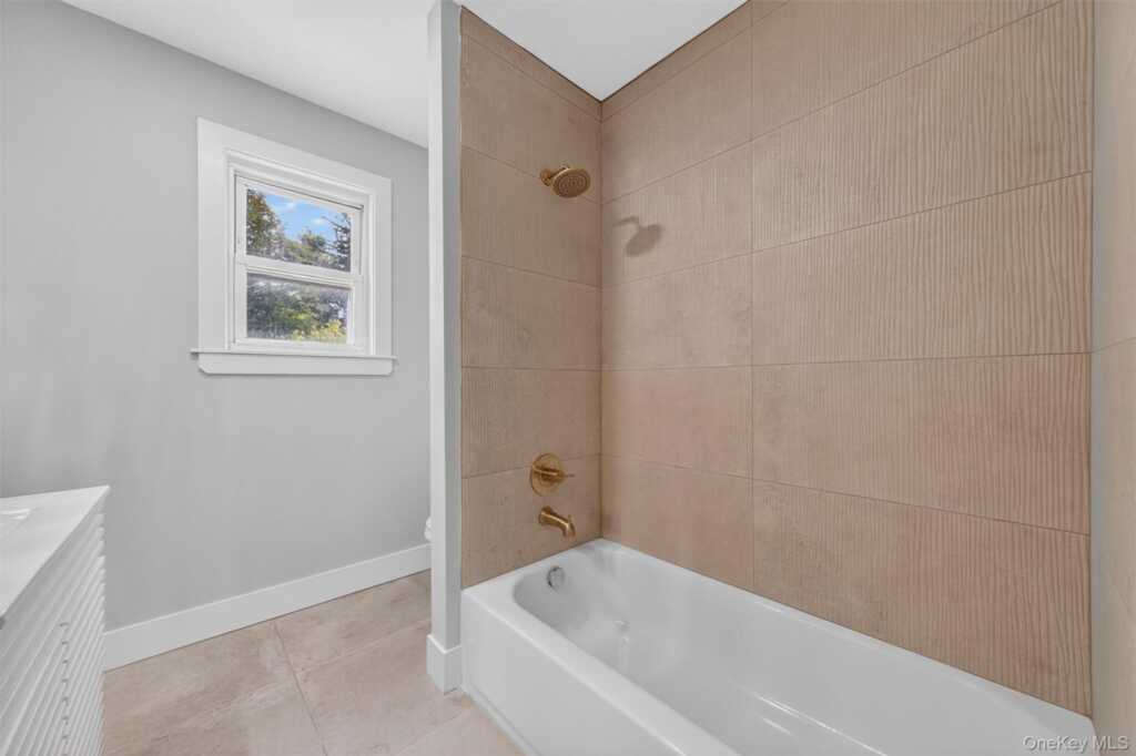 345 Lucas Avenue, Kingston, NY 12401 - Photo 35 of 41
