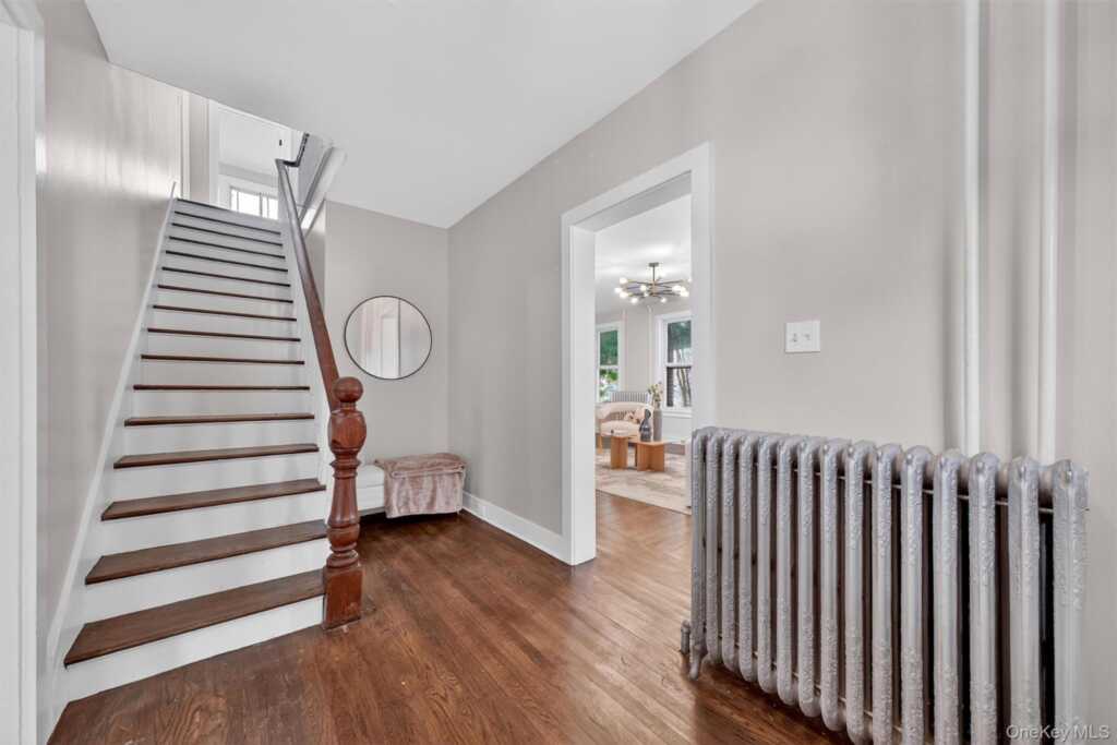 345 Lucas Avenue, Kingston, NY 12401 - Photo 4 of 41