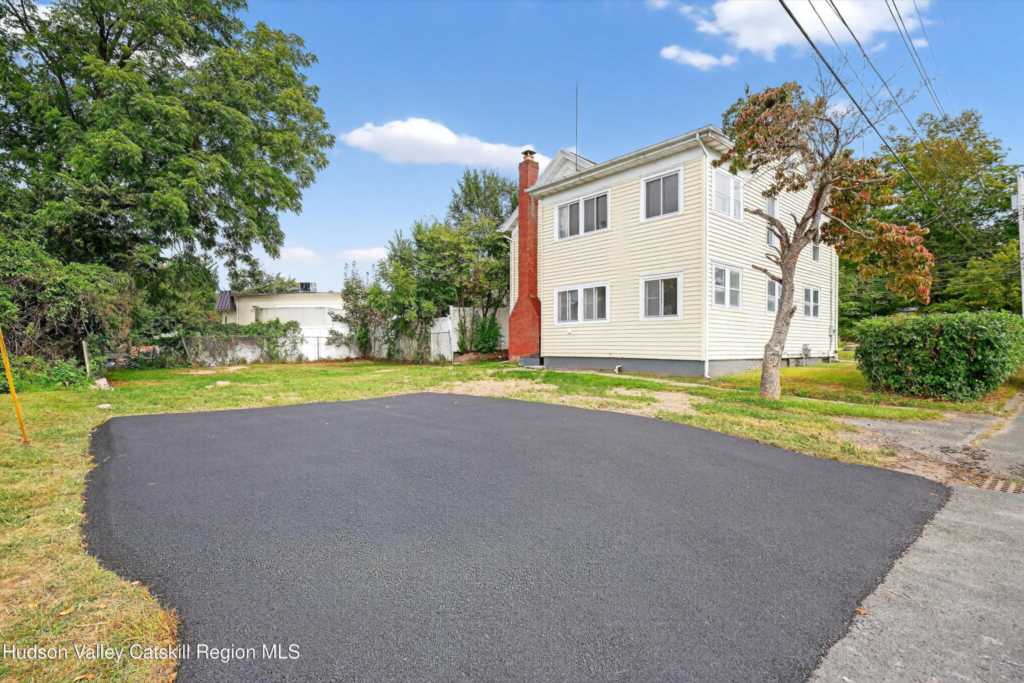 345 Lucas Avenue, Kingston, NY 12401 - Photo 37 of 40