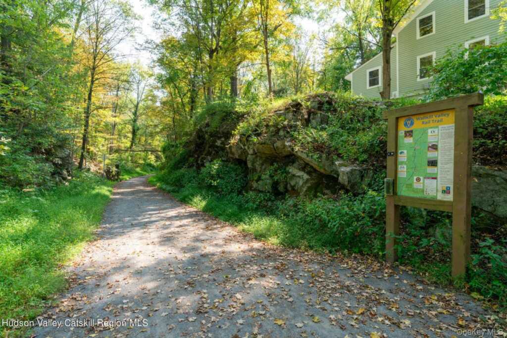 9 Mountain Road, Rosendale, NY 12472 - Photo 2 of 45