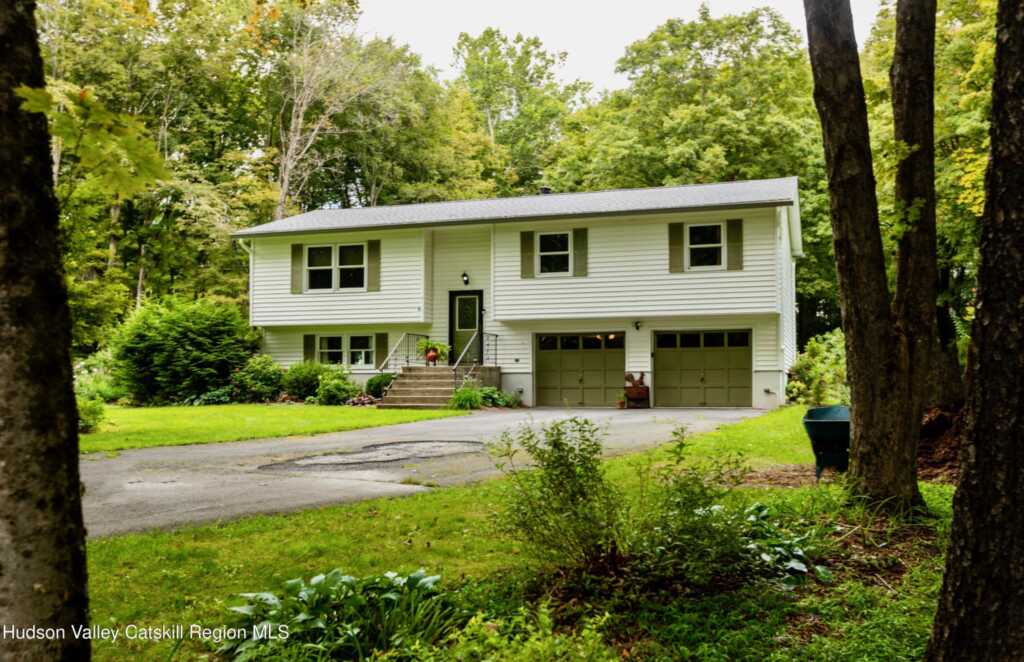 424 Tongore Way Way, Kingston, NY 12401