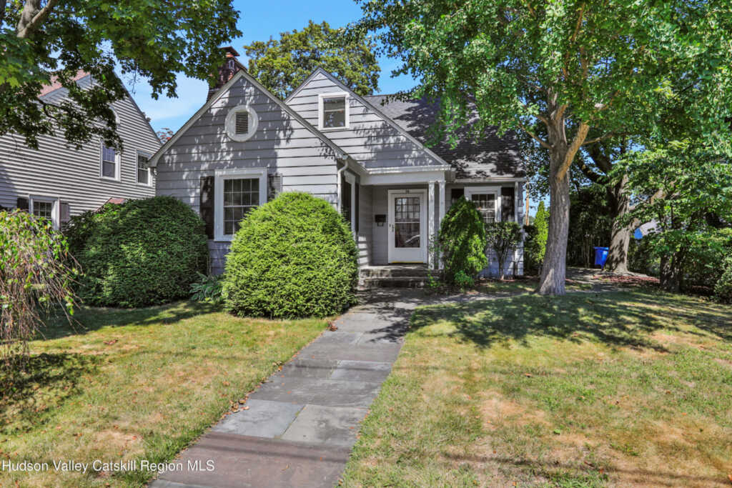94 Roosevelt Avenue, Kingston, NY 12401 - Photo 2 of 27