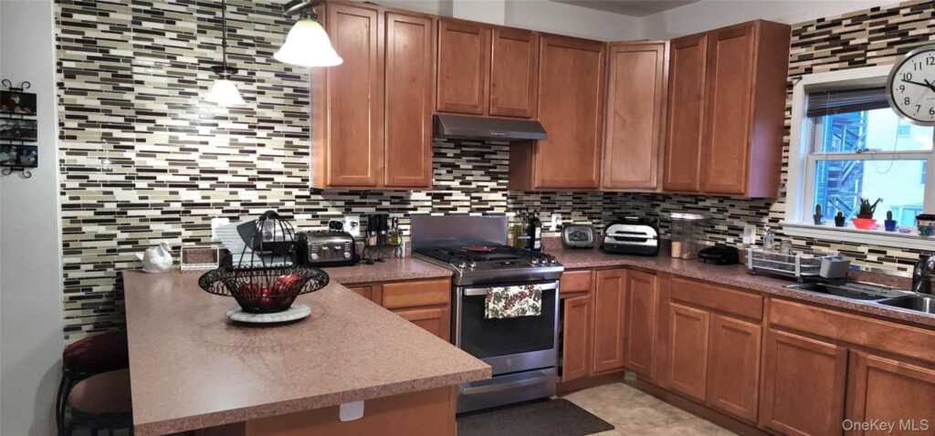 112 Locust Avenue, Unit #3, New Rochelle, NY 10805 - Photo 1 of 22