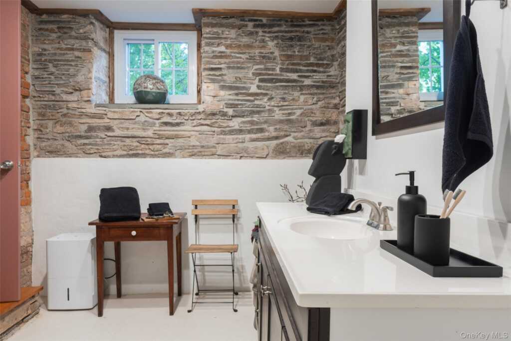 403 Saugerties Road, Saugerties, NY 12477 - Photo 35 of 39