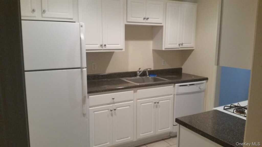 25 Henry W Dubios Drive, Unit #35, New Paltz, NY 12561 - Photo 2 of 5