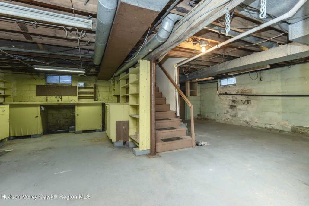 1033 Stoll Court, Kingston, NY 12401 - Photo 30 of 41