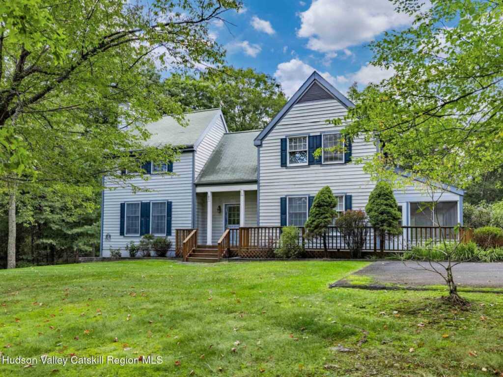 1232 Glasco Turnpike, Saugerties, NY 12477 - Photo 3 of 33