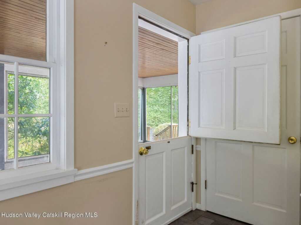 1232 Glasco Turnpike, Saugerties, NY 12477 - Photo 7 of 33