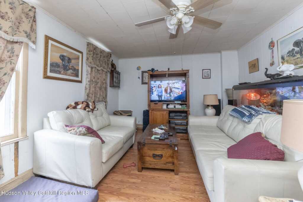 212 Foxhall Avenue, Kingston, NY 12401 - Photo 18 of 25