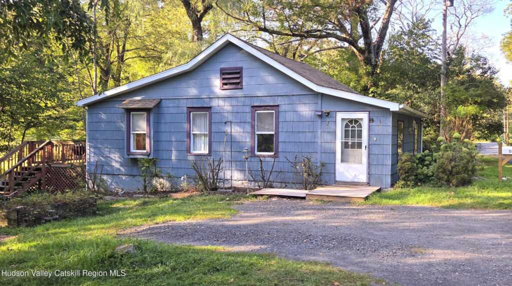 18 Kate Yaeger Road, Saugerties, NY 12477 - Photo 3 of 19