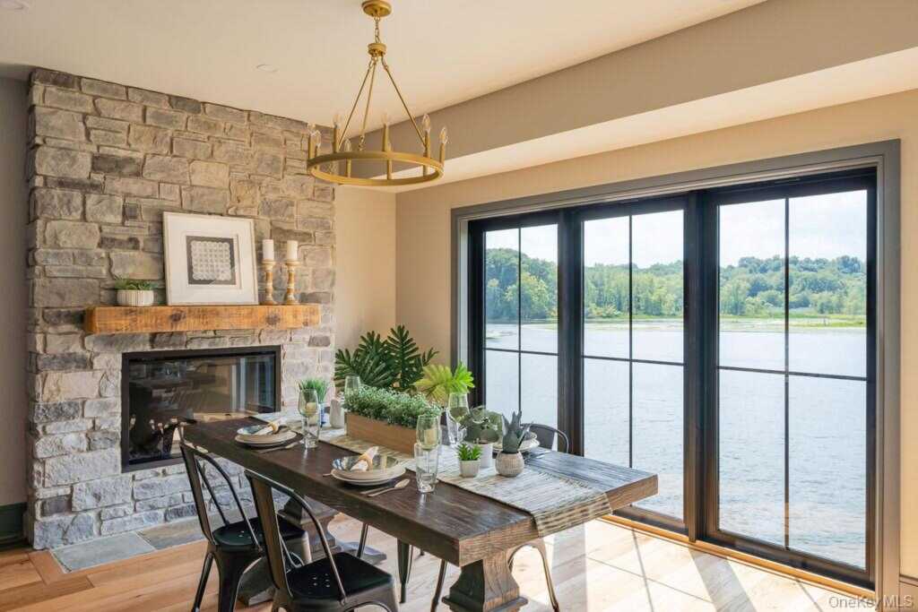 4 Icehouse Drive, Saugerties, NY 12477