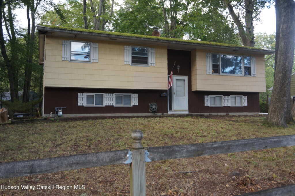 57 Lamb Avenue, Saugerties, NY 12477