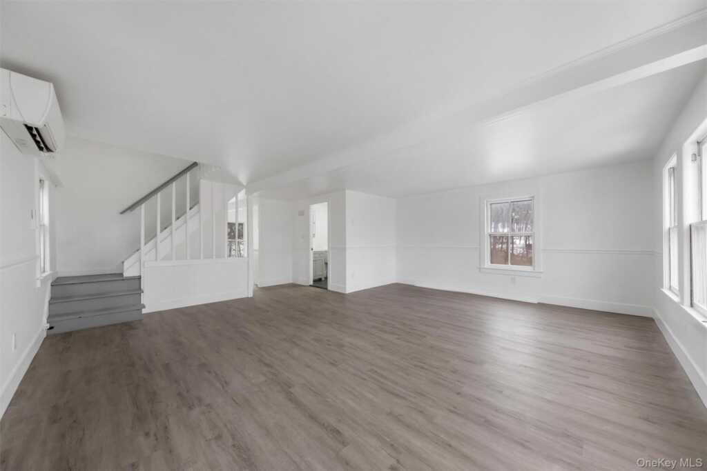 67 Old Albany Post Road, Unit #1, Rhinebeck, NY 12572 - Photo 5 of 10