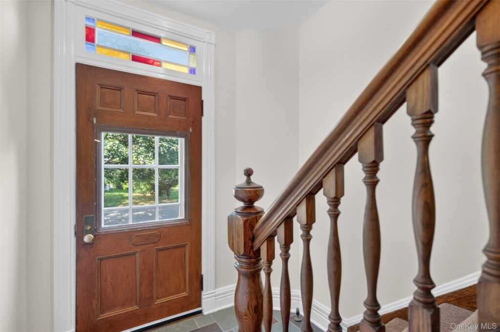 51 Mulberry Street, Rhinebeck, NY 12572 - Photo 4 of 38