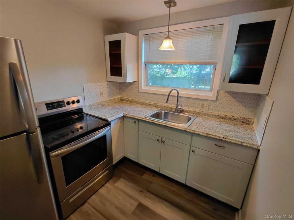 343 Washington Avenue, Unit #2, Kingston, NY 12401