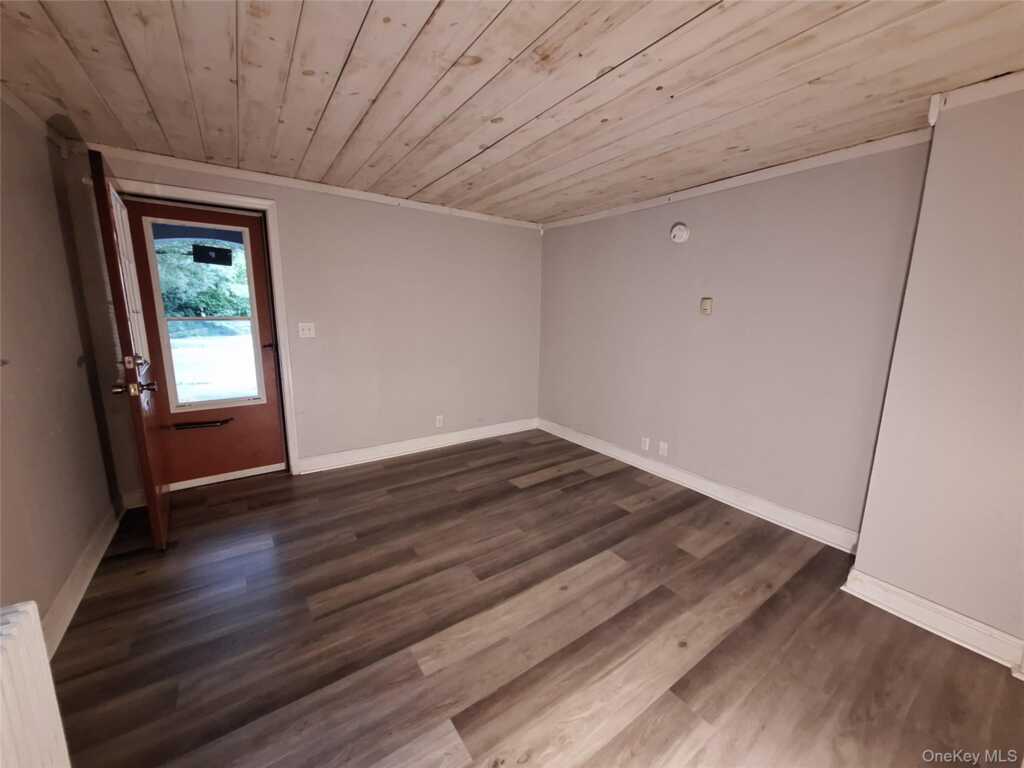 343 Washington Avenue, Unit #2, Kingston, NY 12401 - Photo 9 of 10