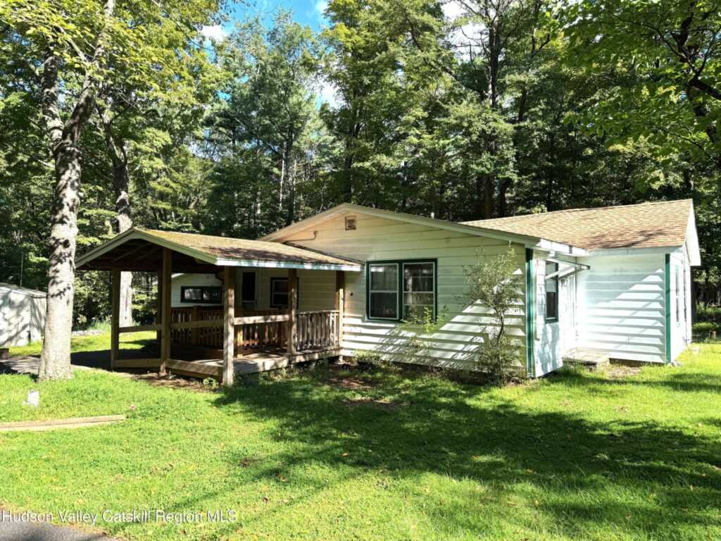 573 Manorville Road, Saugerties, NY 12477 - Photo 15 of 16